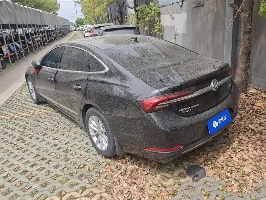 بويك لاكروس 2021 552T الفاخرة