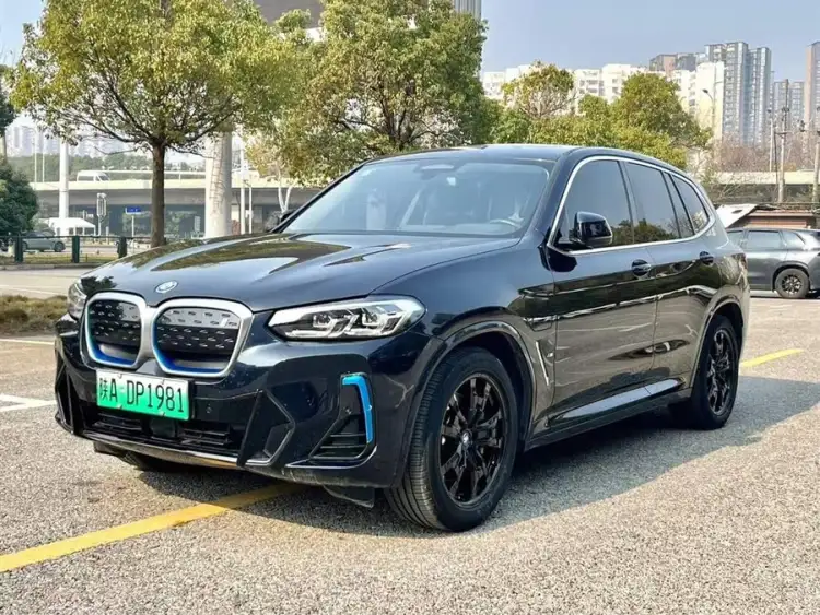 BMW iX3 2022 Facelift Leading Model