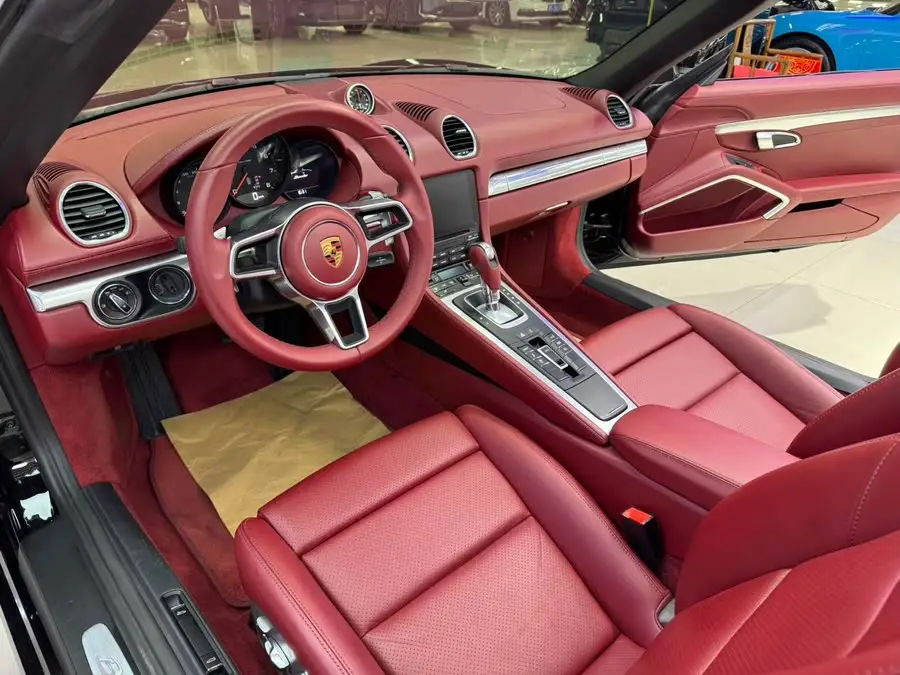 Porsche 718 2020 Model Boxster 2.0T