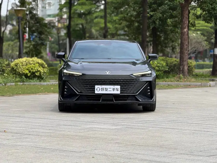 Changan UNI-V 2023 1.5T Premium