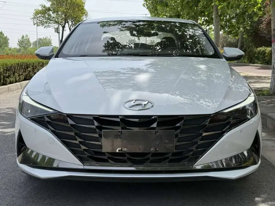 إلنترا 2021 1.5 لتر CVT LUX المتميزة