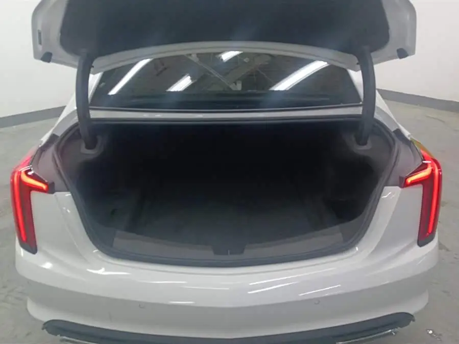 Cadillac CT5 2022 28T Luxury (Standard Version)