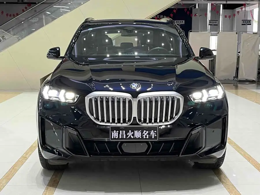 BMW X5 2023 xDrive 40Li M Sport Package