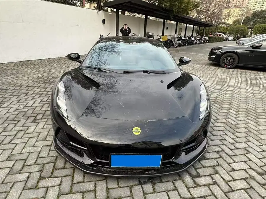 إيميرا 2022 3.5T V6 يدوي الإصدار الأول