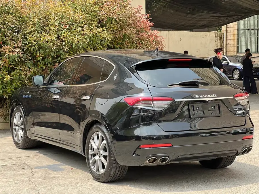 Levante 2022 2.0T GT Sharp Edition