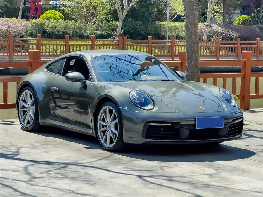 بورش 911 2023 كاريرا T 3.0T