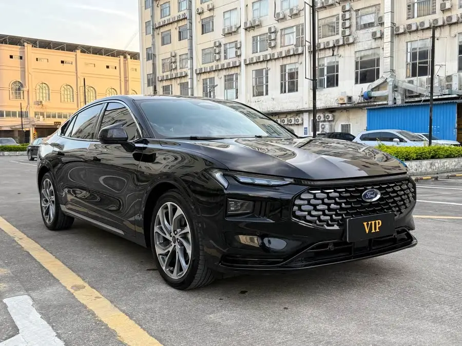 فورد مونديو 2022 الطراز المحدّث EcoBoost 245 تيتانيوم