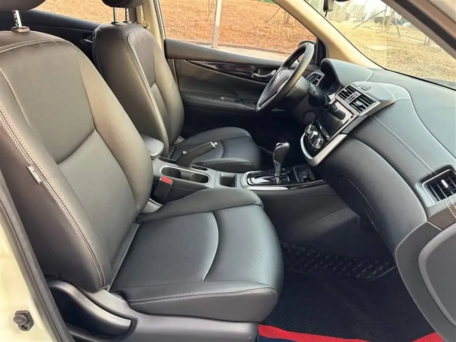 2021 نيسان تييدا 1.6 لتر CVT إصدار ذكي