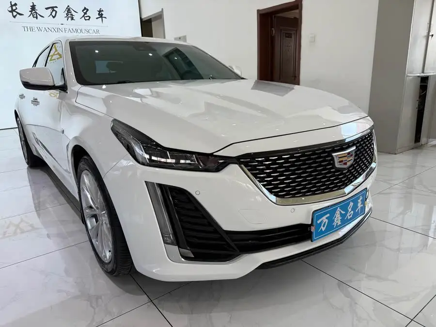 كاديلاك CT5 2021 28T الفاخرة