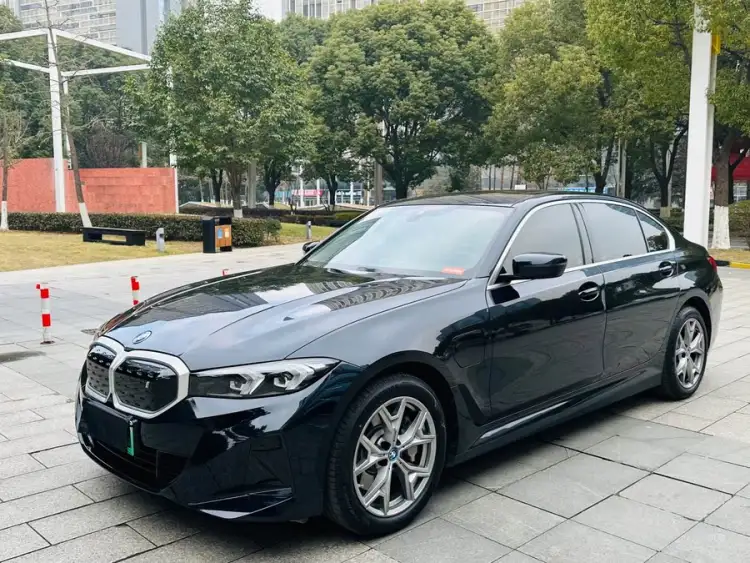 BMW i3 2024 eDrive 35 L