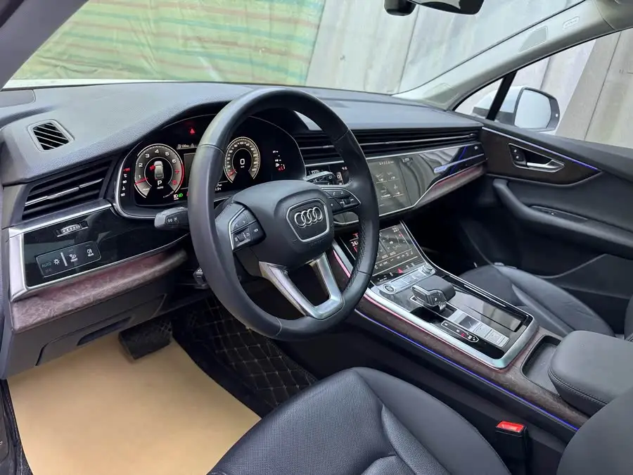 Audi Q7 2020 55 TFSI quattro S line Sport
