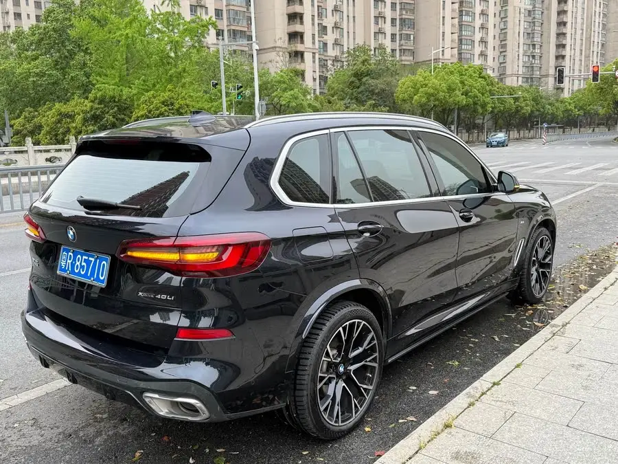 بي إم دبليو X5 2022 xDrive 40Li حزمة M الرياضية الفاخرة