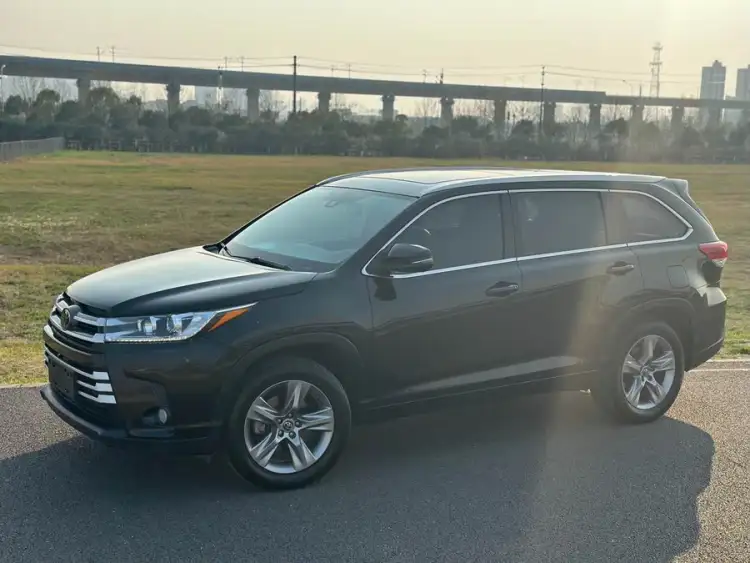 Highlander 2018 2.0T AWD Luxury Edition 7-seater National VI