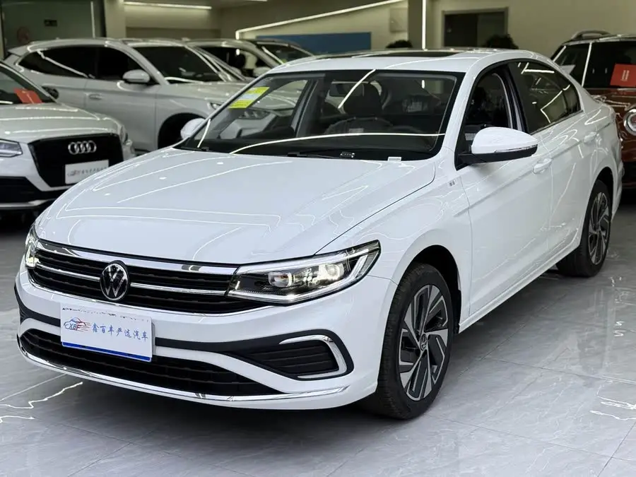 2025 Bora 200TSI DSG Joy Navigation Edition
