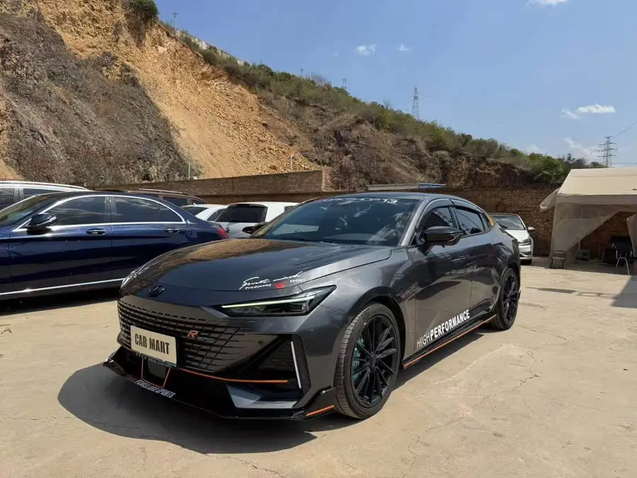 Changan UNI-V 2023 1.5T Sport Edition