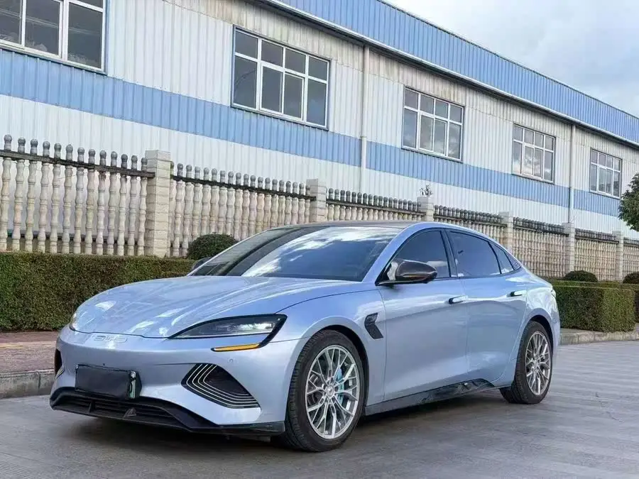 فريق البحر 2023 نسخة البطل 650 كم النسخة عالية الأداء ذات الدفع الرباعي