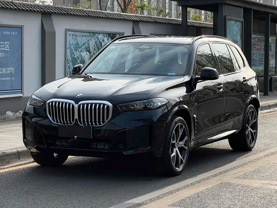 BMW X5 2023 xDrive 30Li Luxury M Sport Package