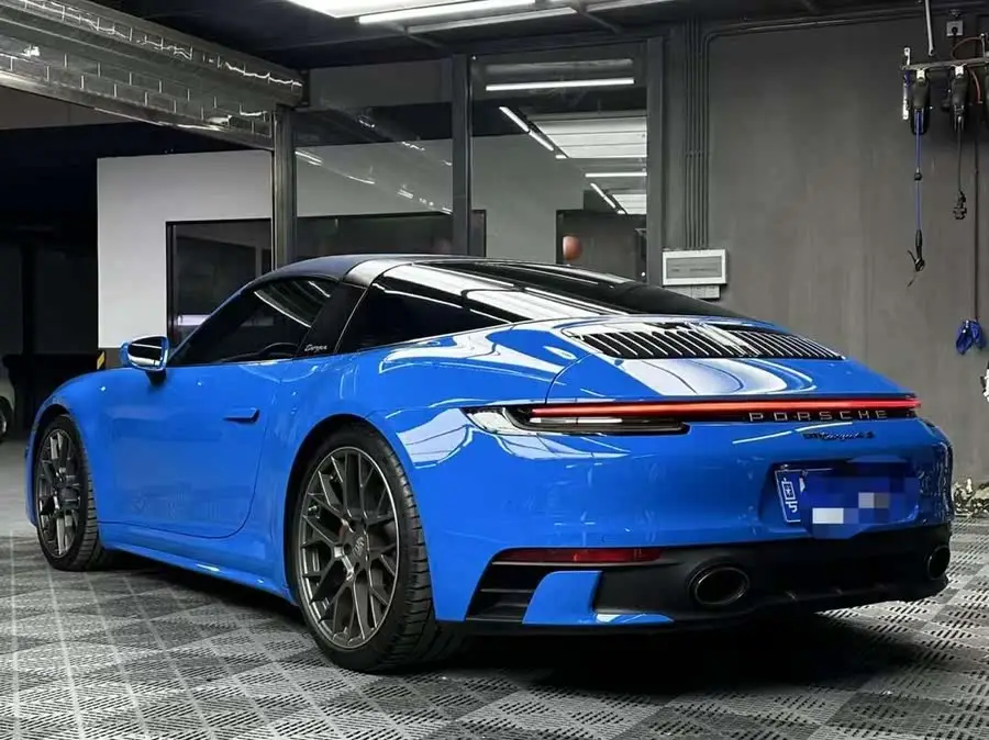 بورش 911 طراز 2023 تارغا 4S 3.0T