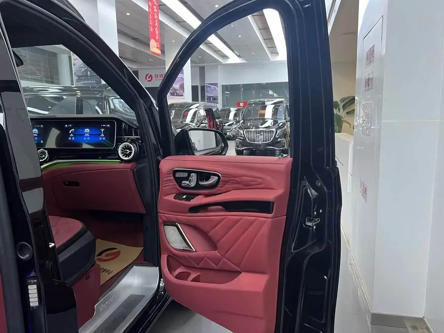 Vito 2023 2.0T Elite Edition 7-seater