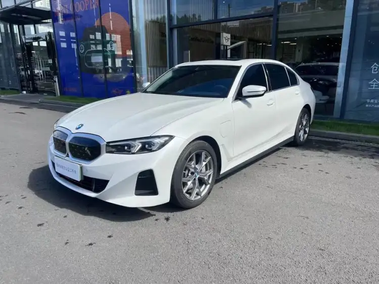 BMW i3 2022 eDrive 35 L