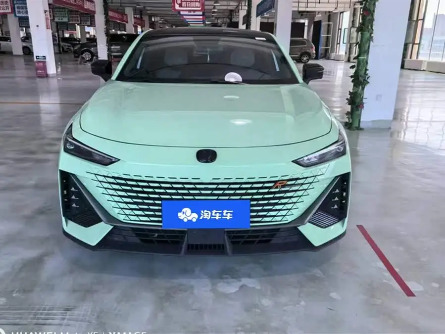 Changan UNI-V 2022 1.5T Prestige