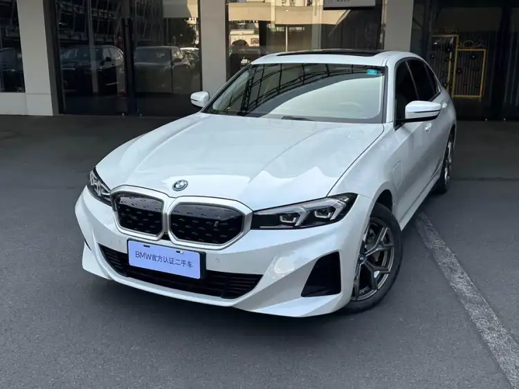 BMW i3 2022 eDrive 35 L