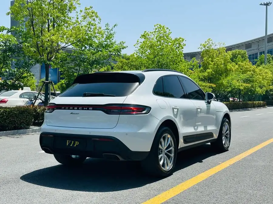 2023 Macan 2.0T