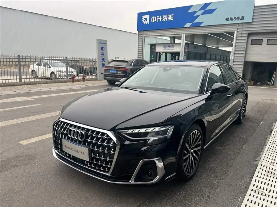 أودي A8 2023 A8L 55 TFSI كواترو الطراز الرائد