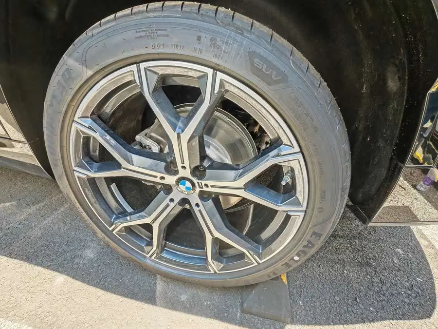 بي إم دبليو X5 2023 xDrive 30Li حزمة M الرياضية الليلية