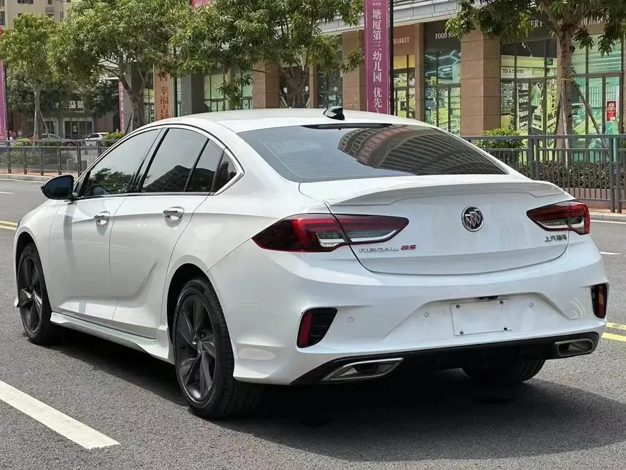 2021 بايك ريجال GS 28T النخبة