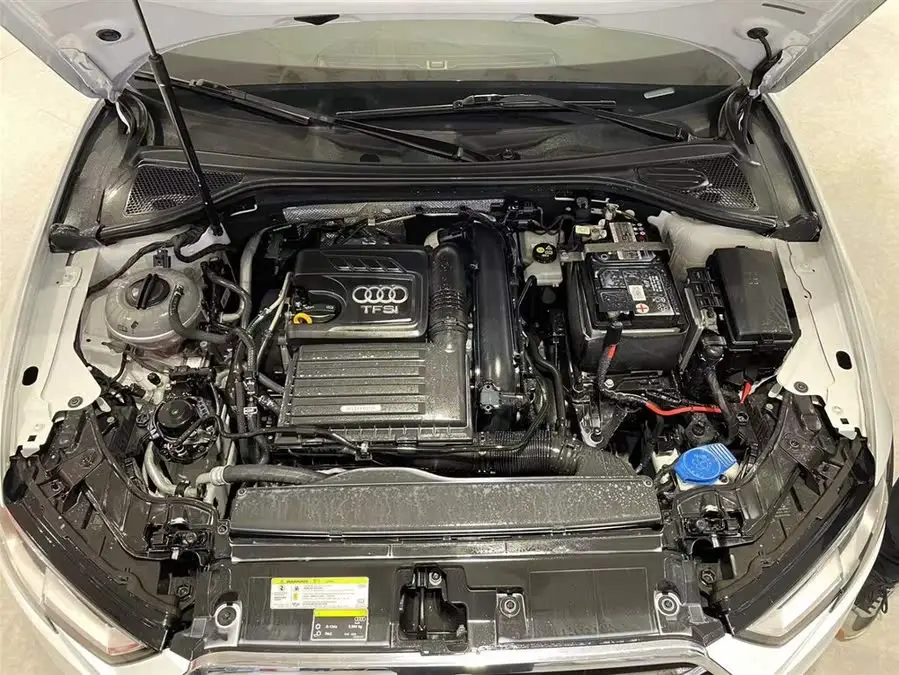 أودي A3 2020 ليموزين 35 TFSI طراز الدخول الوطني السادس