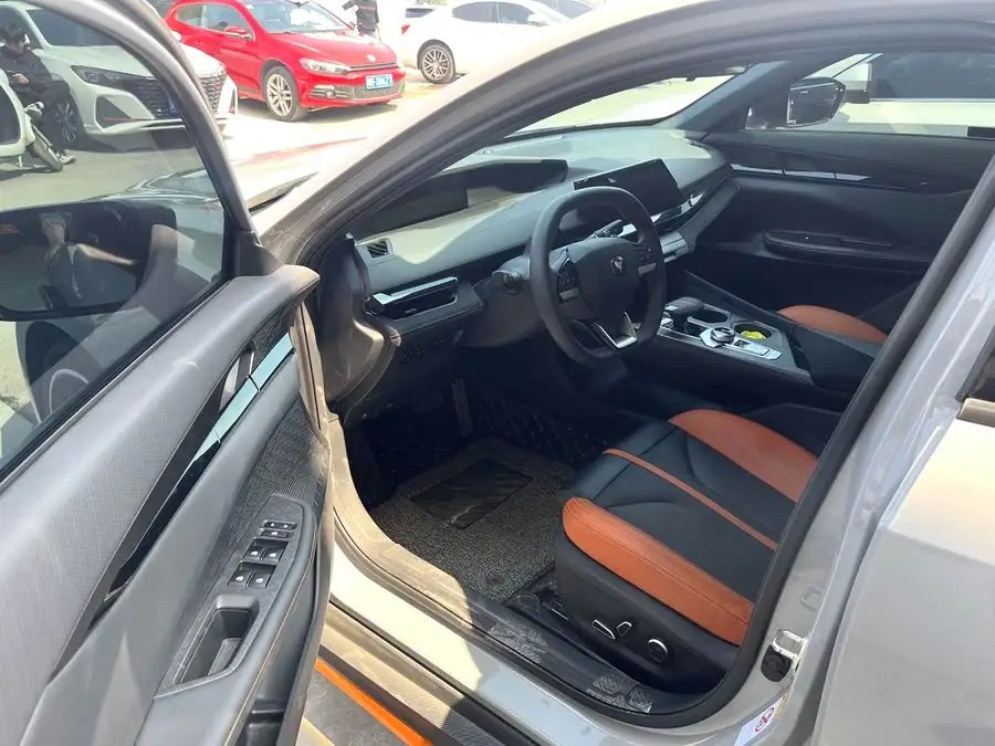 Changan UNI-V 2024 1.5T Deluxe Sports Edition