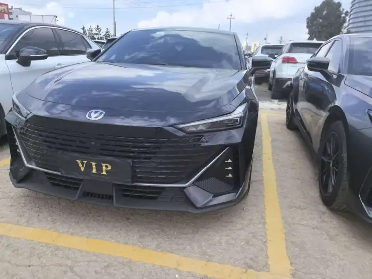 Changan UNI-V 2022 1.5T Premium