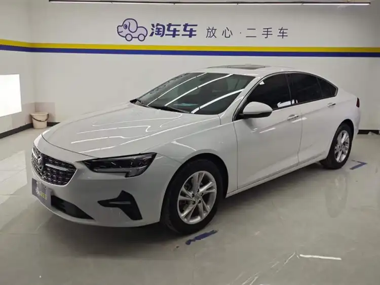 Regal 2020 Model 552T Elite