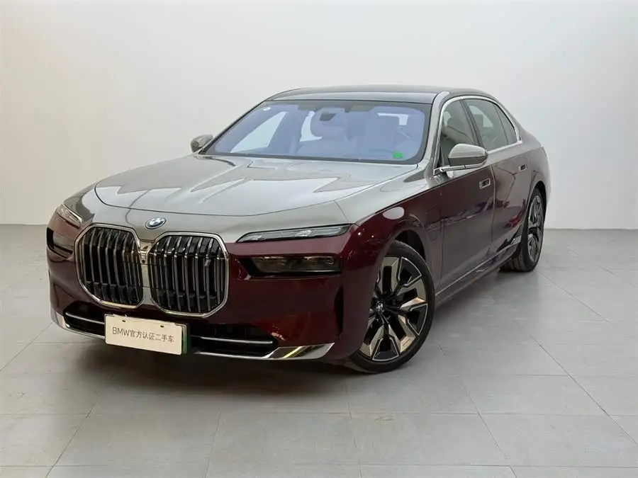 BMW i7 2023 xDrive60L Luxury Package