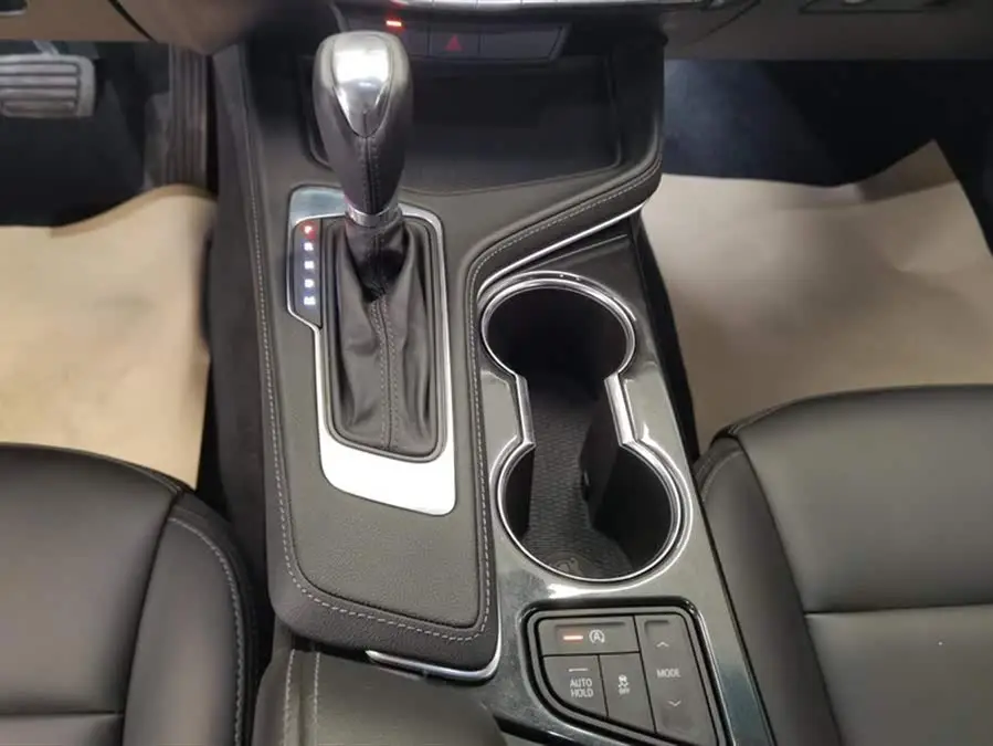 كاديلاك CT4 2021 28T فئة الرفاهية