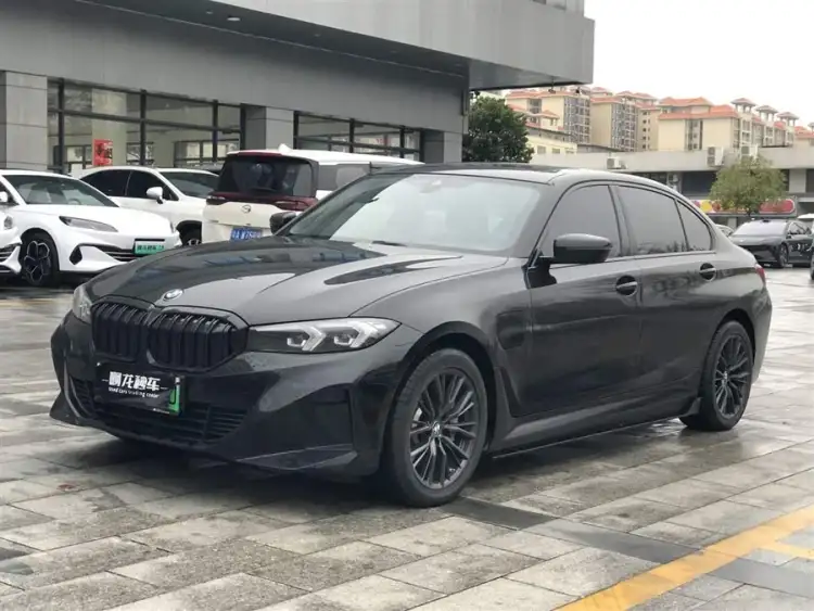 BMW i3 2024 eDrive 40 L Night Package