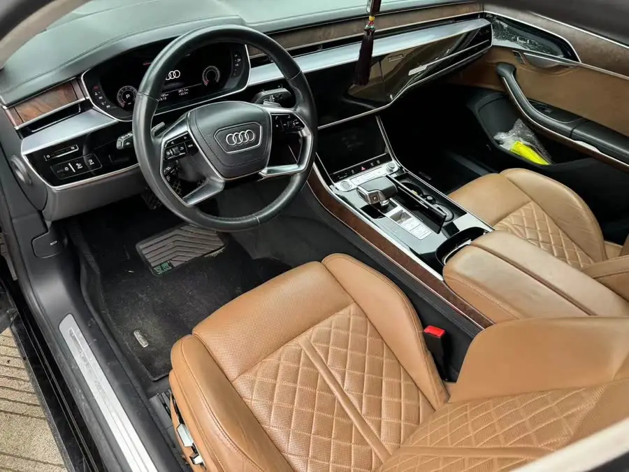 أودي A8 2021 أ8L 55 TFSI كواترو فاخرة