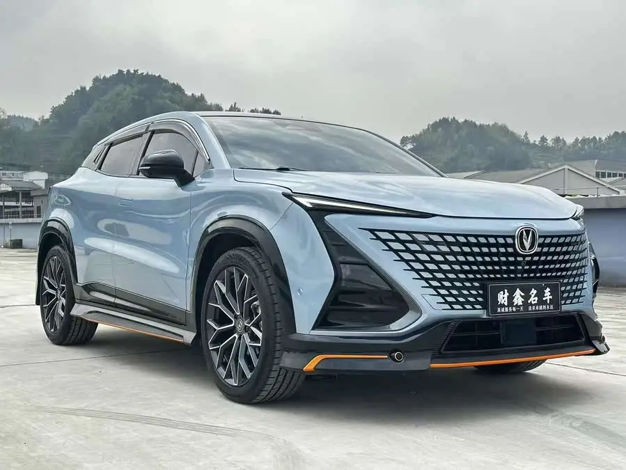 شانجان UNI-T 2022 1.5T نسخة رياضية رائدة