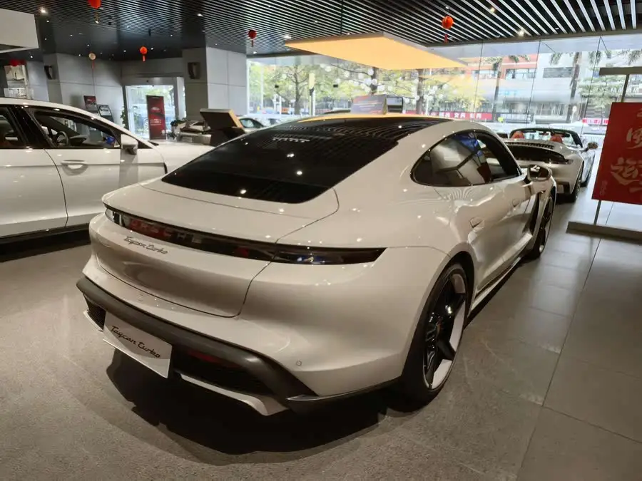 2024 Taycan Turbo