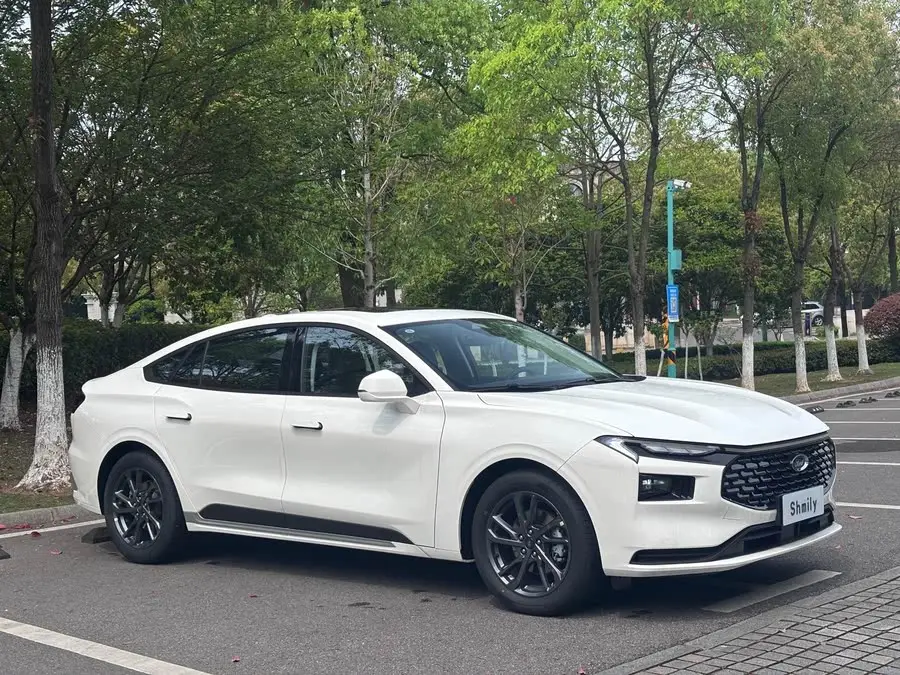 2025 Mondeo 1.5T EcoBoost Luxury