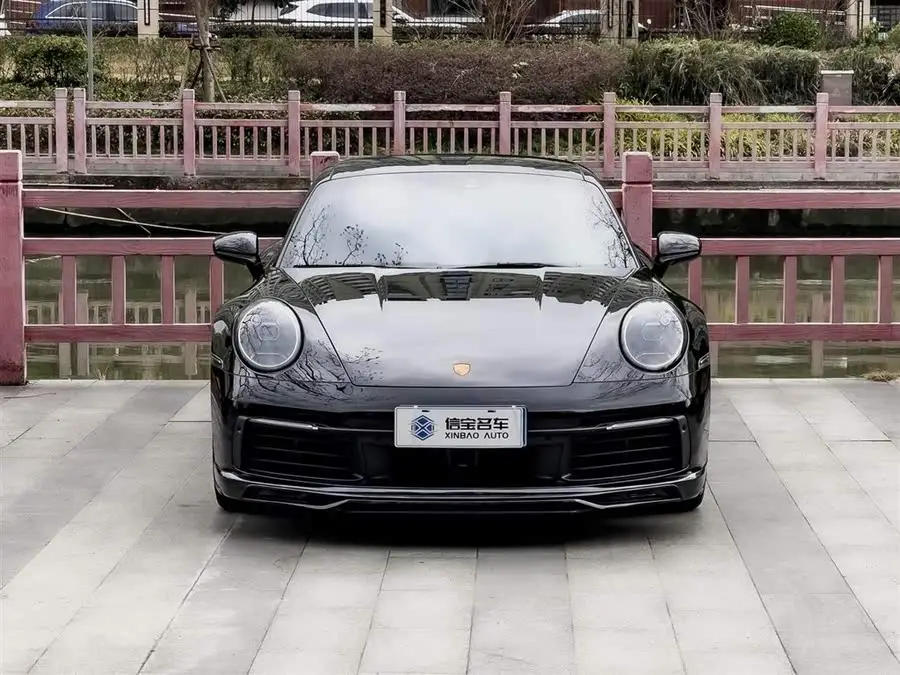 بورش 911 2023 كاريرا 3.0T