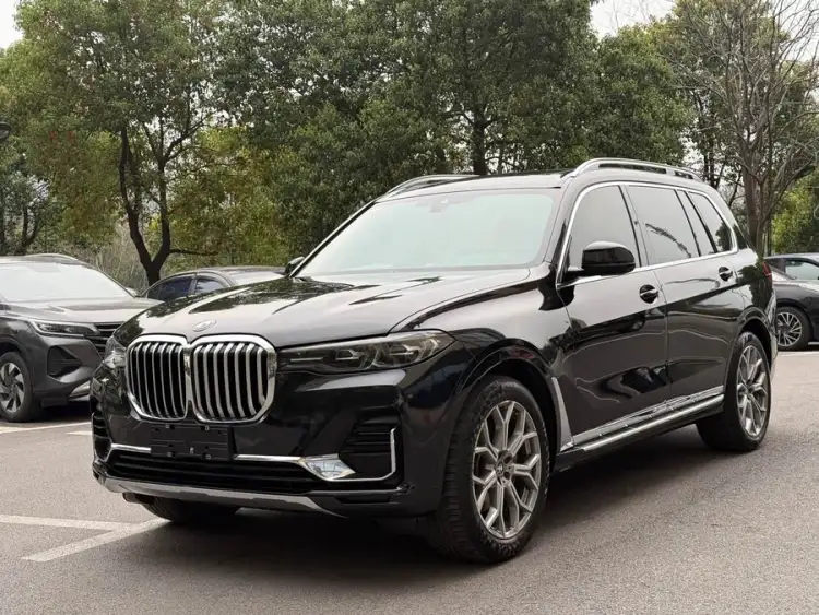 BMW X7 2020 xDrive40i Luxury Package