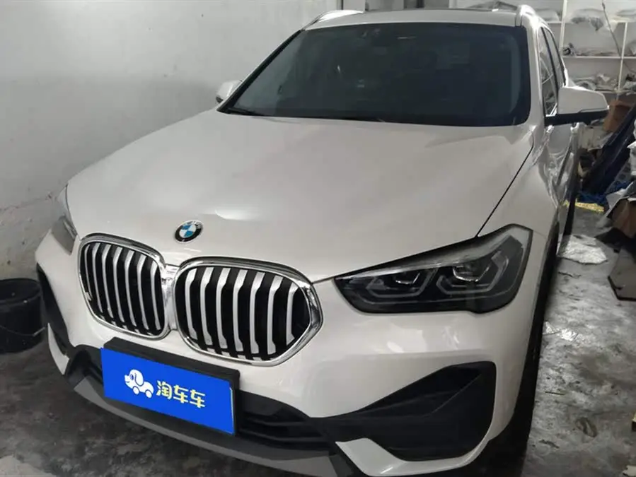 بي إم دبليو X1 2022 sDrive25Li الطراز الرائد