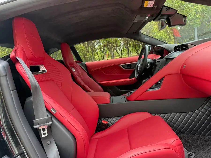 Jaguar F-TYPE 2023 P300 Coupe R-DYNAMIC BLACK