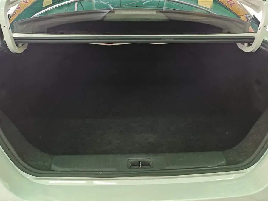 2021 نيسان سيلفي 1.6L XL CVT إصدار الاستمتاع