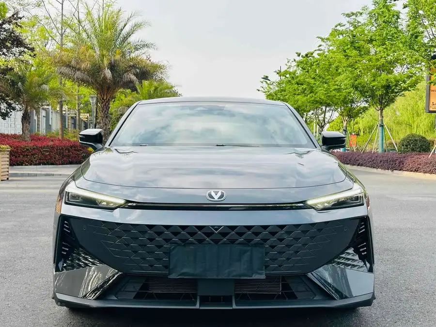 Changan UNI-V 2024 1.5T Premium