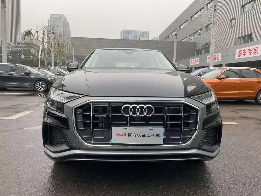 أودي Q8 2023 55 TFSI الفاخرة الديناميكية