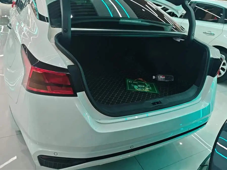 Teana 2021 2.0L XL Comfort Version