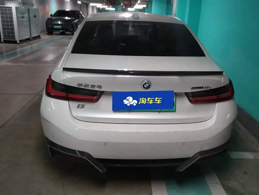 بي إم دبليو i3 2022 eDrive 35 L